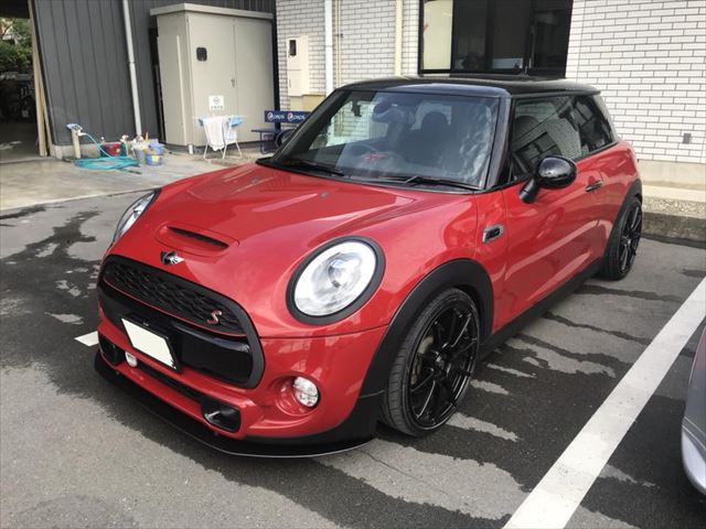 33894476_621359978198106_8118124660643594240_n_R