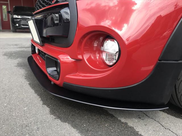 34018797_621359991531438_1749085234697076736_n_R